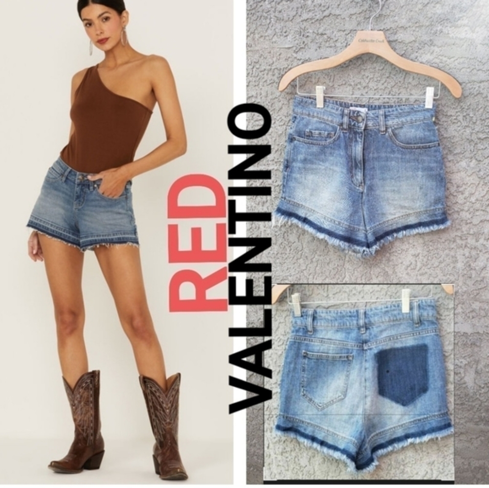 Redβ valentino cute little shorts - Picture 2 of 9